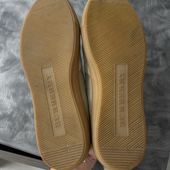Burberry Sneakers - Picture 4 of 4